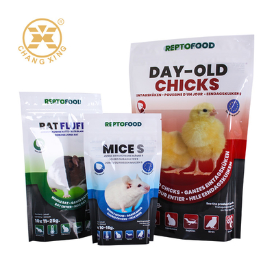 Customized 5kg 10kg 15kg Stand Up Pet Food Bag Plastic Livestock Feed Packaging With Zipper